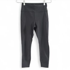 Lululemon Grey High Rise 7/8 Cropped Athletic Training Leggings Size 6